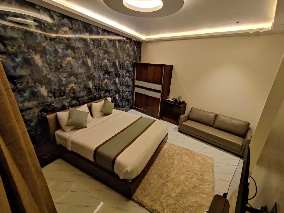 Silver Cloud Nandigunda 외부 사진