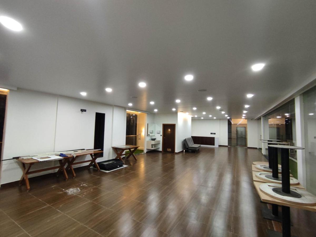 Silver Cloud Nandigunda 외부 사진