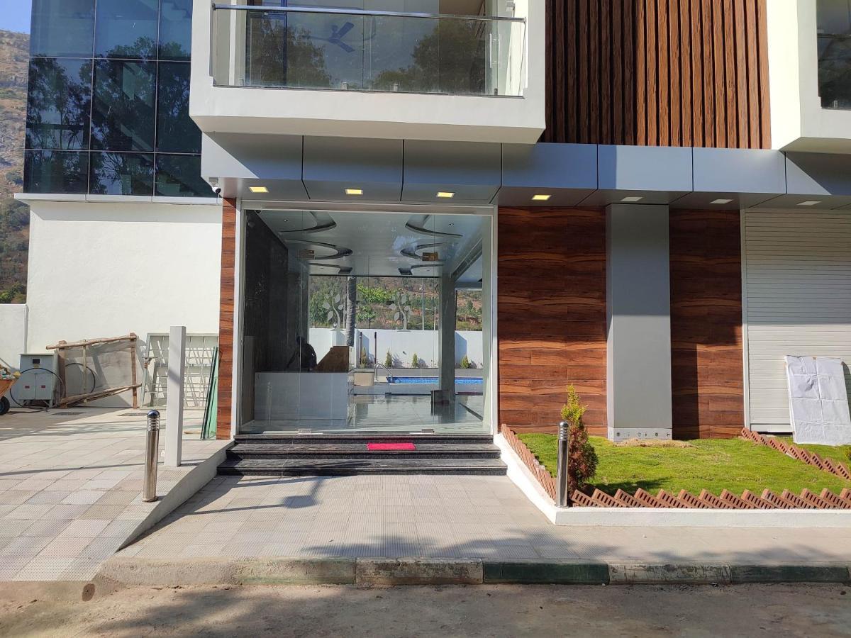 Silver Cloud Nandigunda 외부 사진